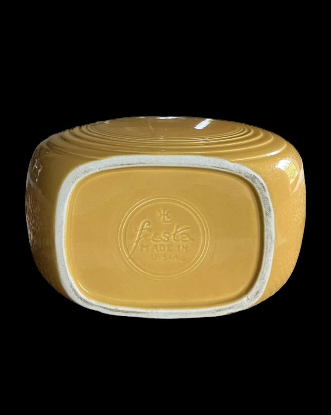 Fiesta Vintage Yellow Disk Pitcher - FULL SIZE