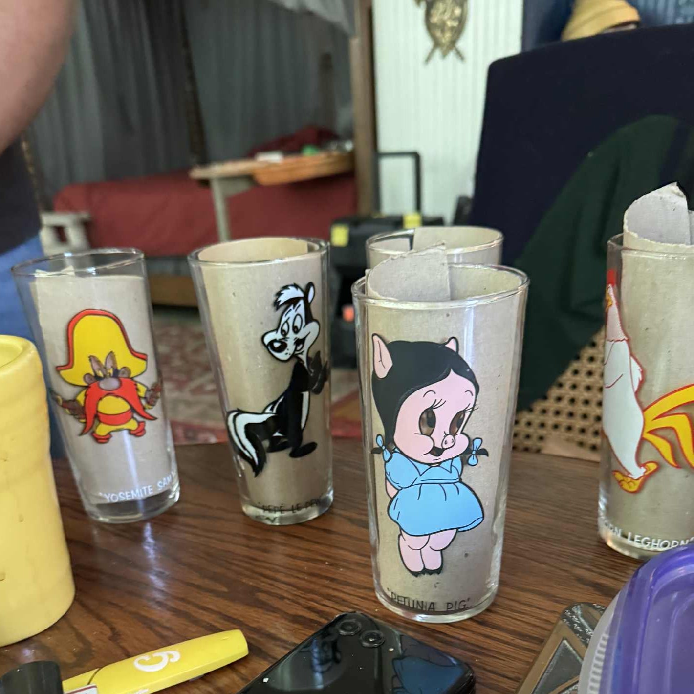 Vintage 1973 Pepsi Looney Tunes Glass Set 18 - FULL SET