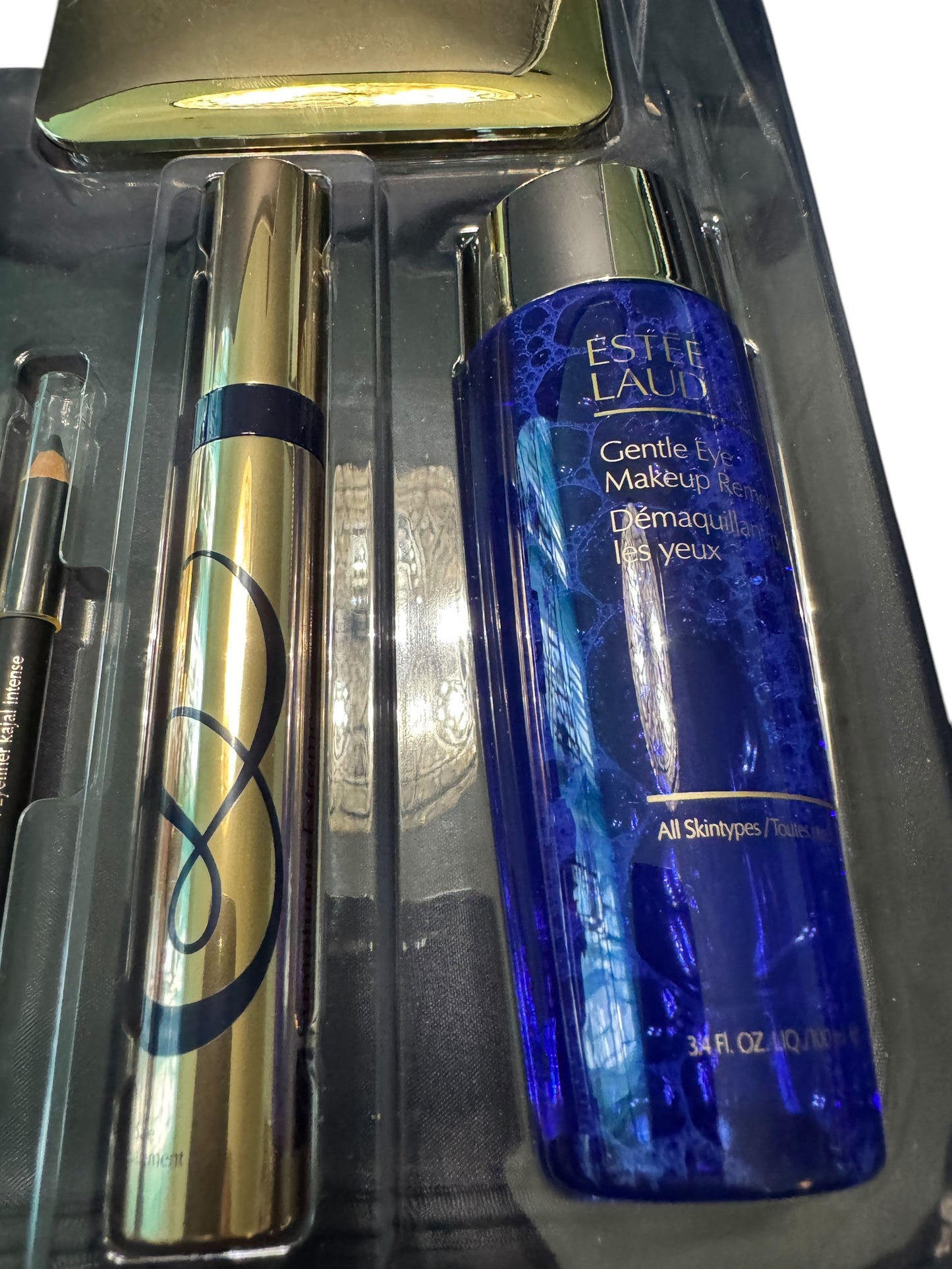 Estée Lauder BLOCKBUSTER Holiday Makeup Kit - 16 Piece Set!
