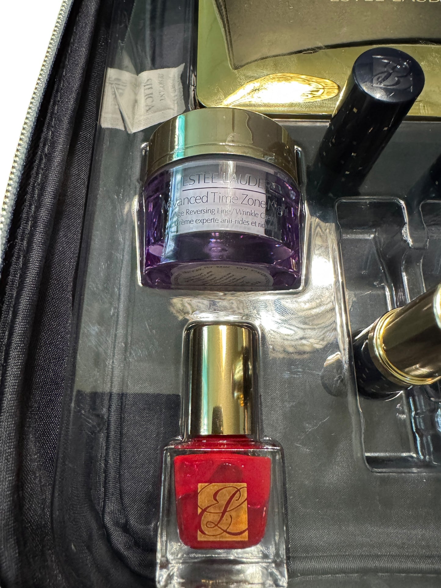 Estée Lauder BLOCKBUSTER Holiday Makeup Kit - 16 Piece Set!