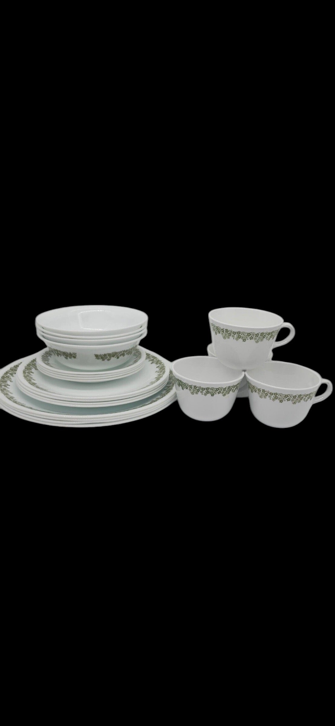 Corelle Crazy Daisy Set of 20 - Four 5 Piece Place Settings Vintage