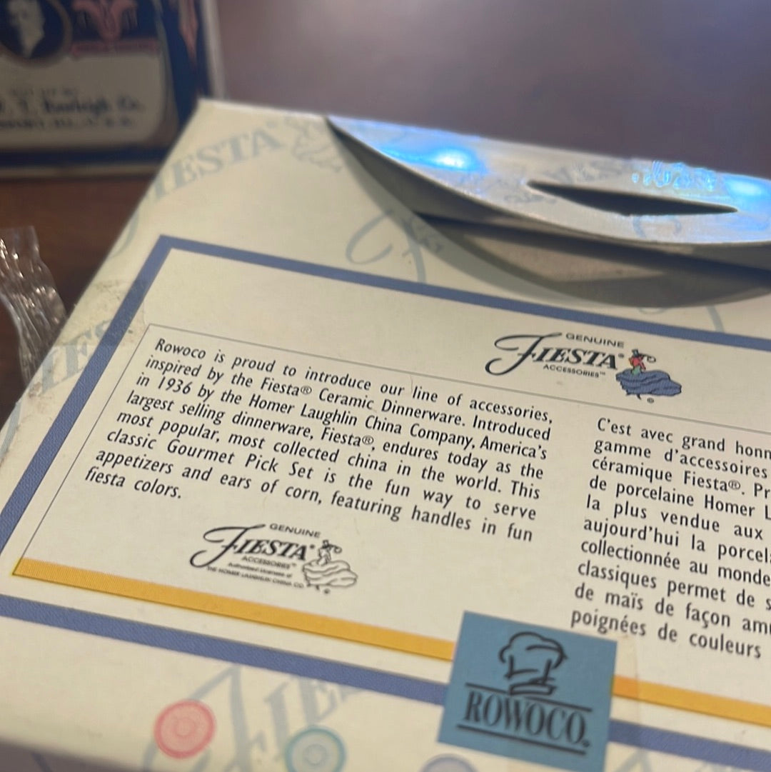 Fiesta 4 PIECE GOURMET PICK SET - RETIRED NIB
