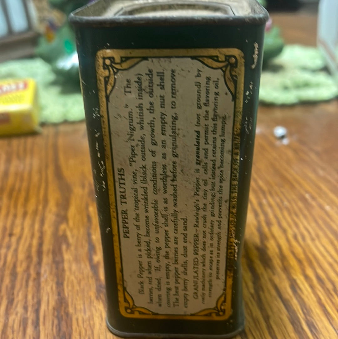 Vintage Rawleighs Spice Tin Pepper 8oz LARGE FREEPORT IL Co.