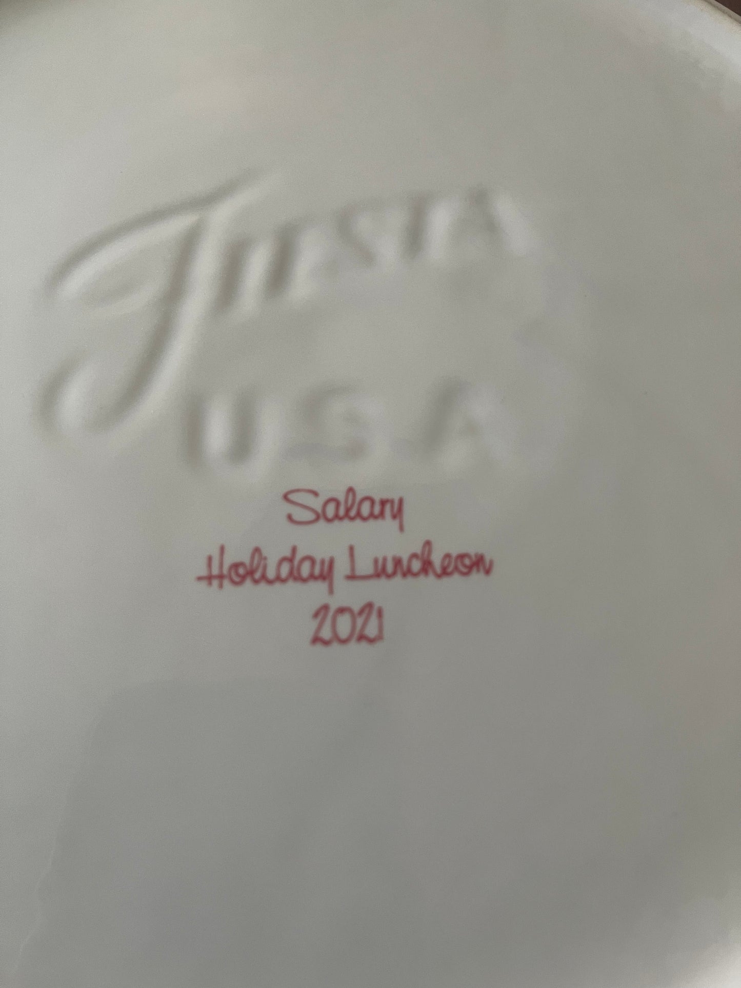 Fiesta Salary Employee 2021 Holly and Berry 2 Bowl Plates / 2 Stacking Mugs