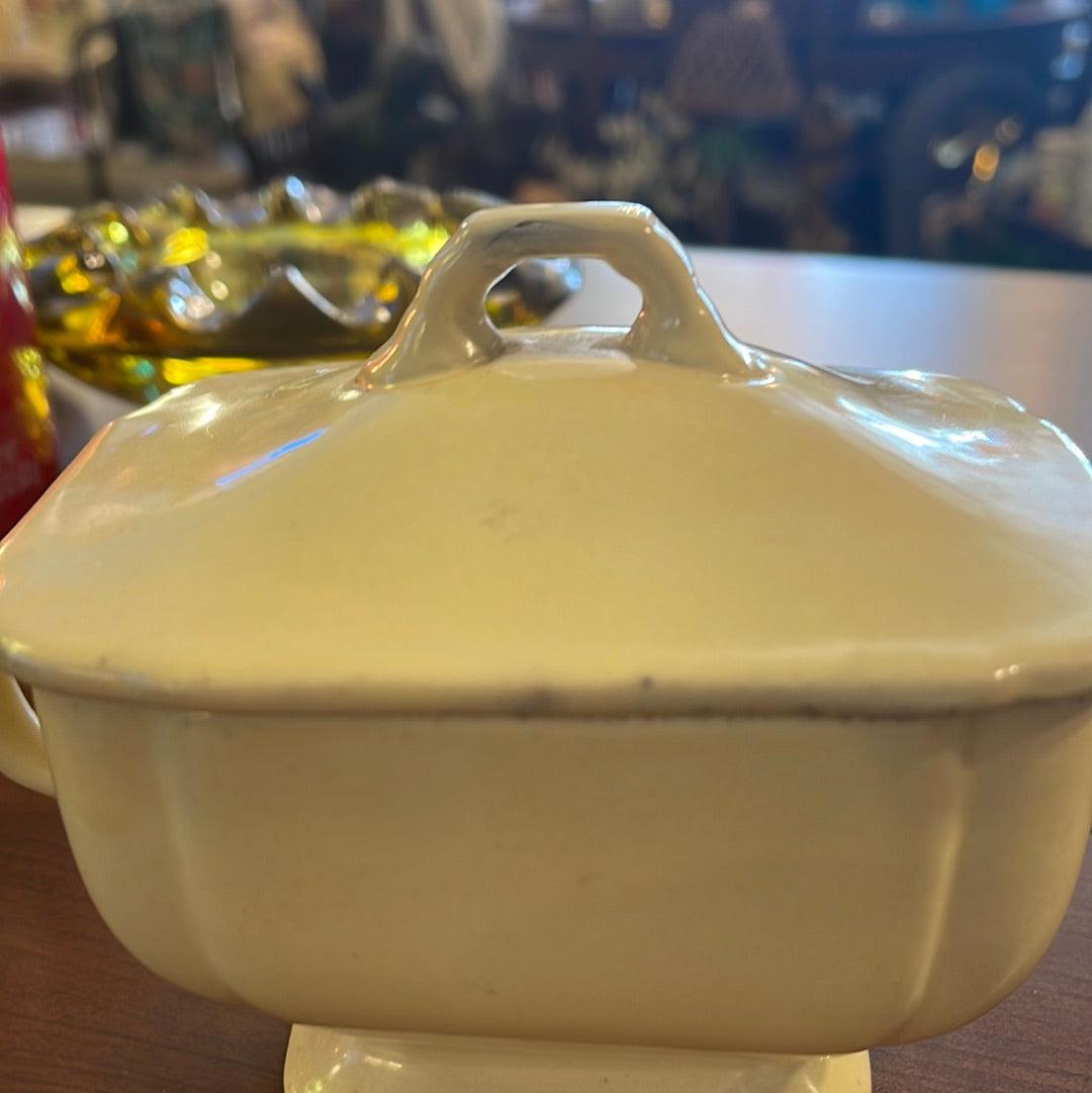 Vintage Riviera Sugar Bowl in Ivory Homer Laughlin