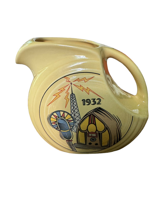 Fiesta HLCAA Exclusive Juice Disk Pitcher 1932 Age of Radio RARE