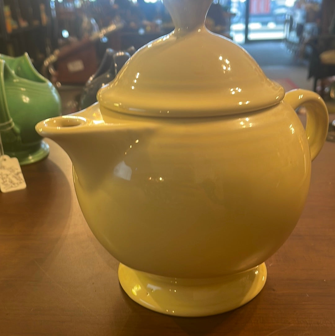 Fiesta Teapot in Ivory 44oz