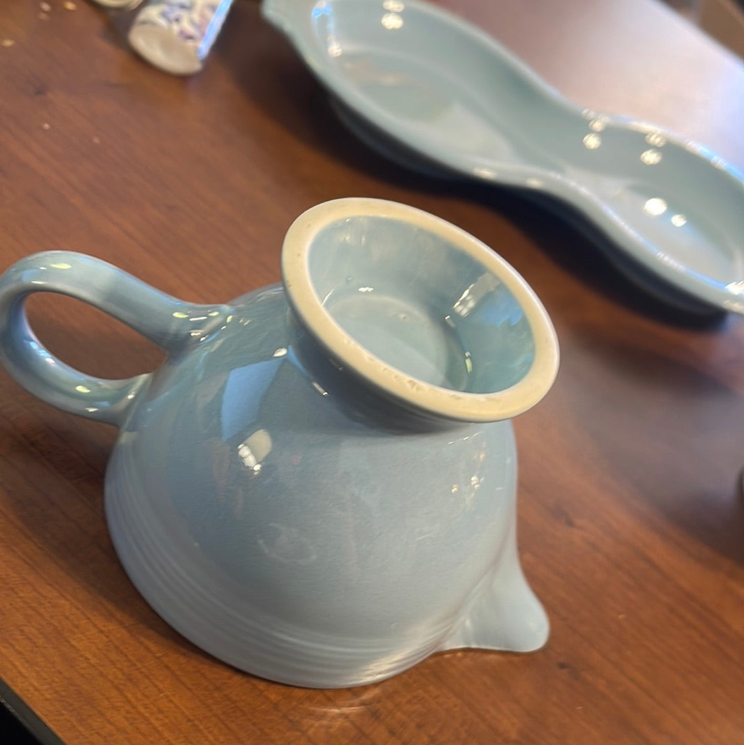 Fiesta Individual Sugar Bowl Creamer and figure 8 Tray Set in Periwinkle