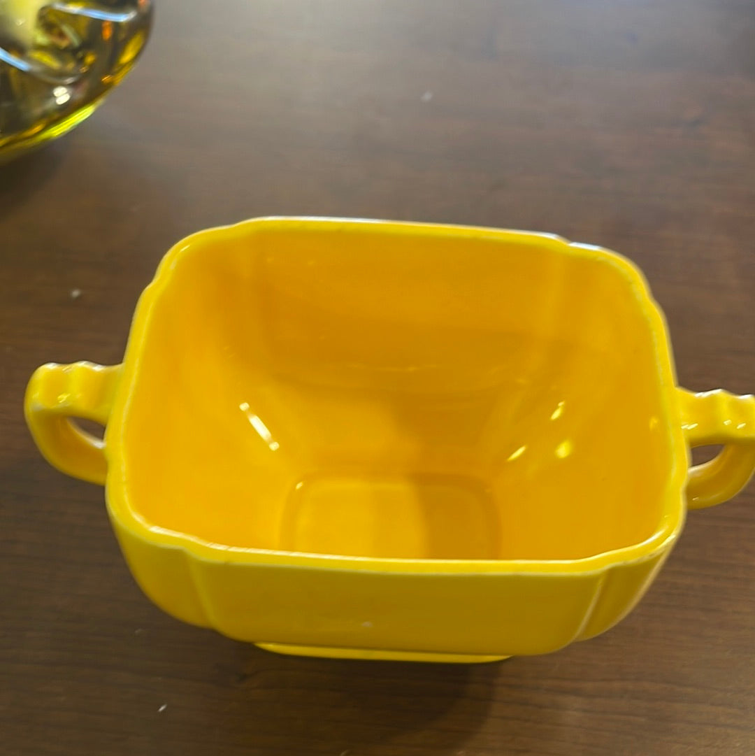 Vintage Riviera Sugar Bowl in Yellow Homer Laughlin