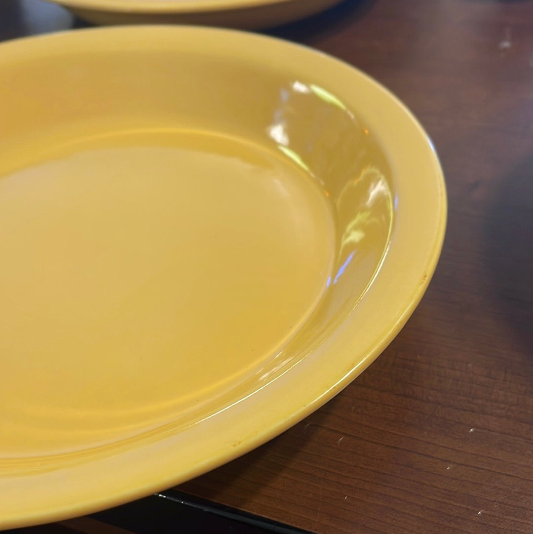 Vintage Fiesta Kitchen Kraft Pie Plate in Yellow 10'