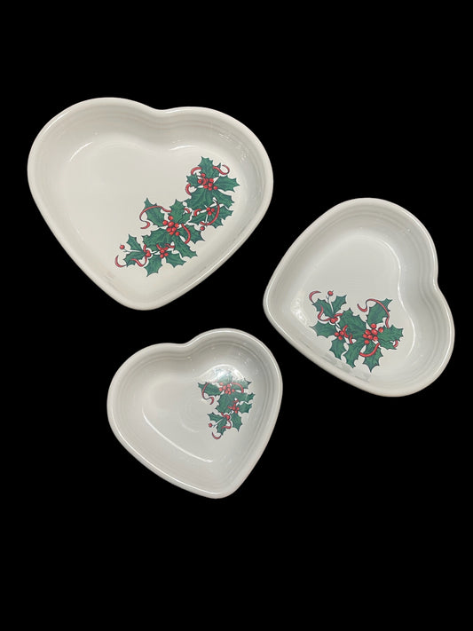 Fiesta Salary Employee 2020 3 Piece Heart Bowl Set Holly Berry